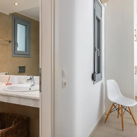 Villa Rocabella With Heated Pool & Jacuzzi In Lindos Vlicha (Rhodes)