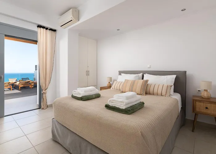 Rocabella With Heated Pool & Jacuzzi In Lindos *